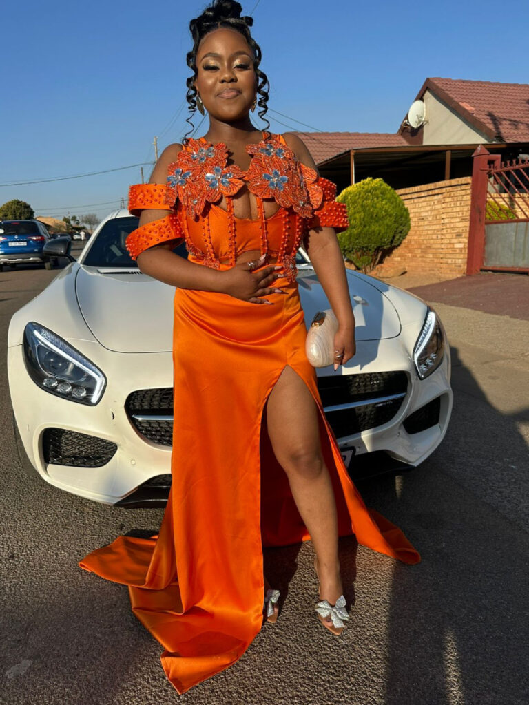 Lynn - Custom Design 7